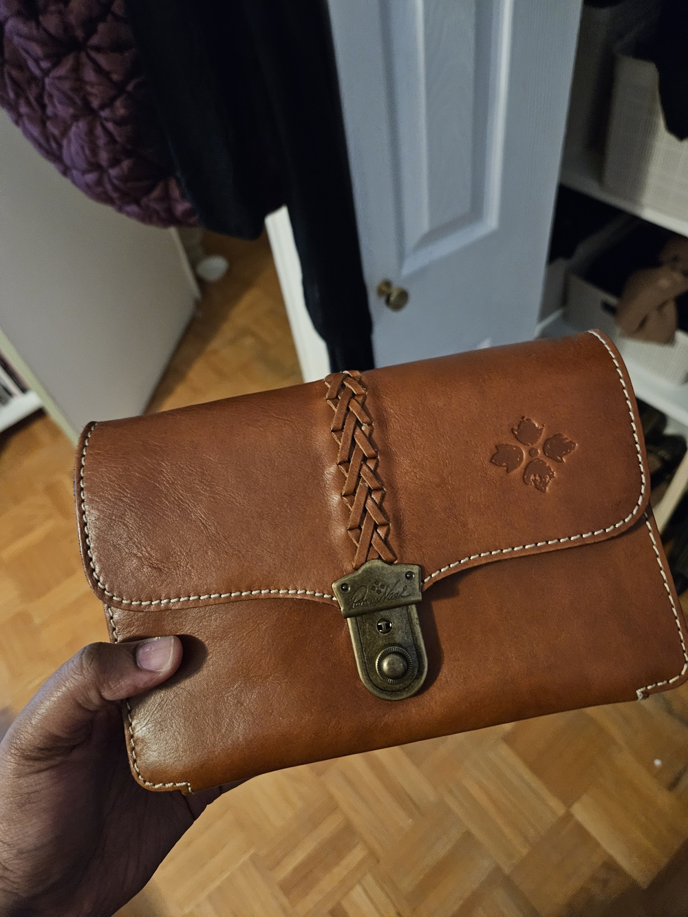 Patricia Nash Dust Bag in Beige